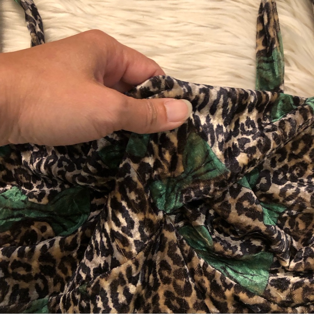Tatyana Leopard Print Emerald Bow Velvet Bodycon Stretch Midi Dress size XS - Picture 4 of 11